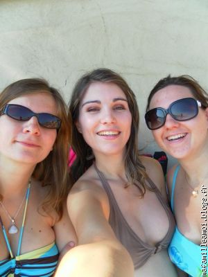Les 3 cousines du même âge: Aline, moi et Laura